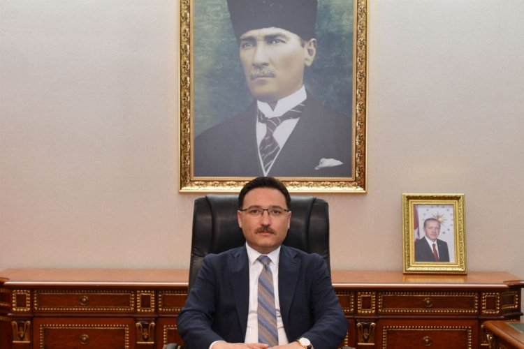 Dünyaya demokrasi dersi verdik -