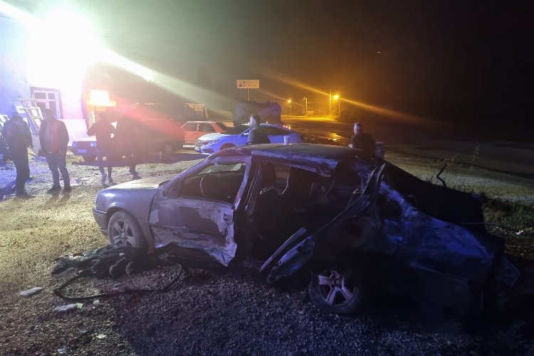 Düzce Yığılca'da trafik kazası: 1 ölü, 4 yaralı! -