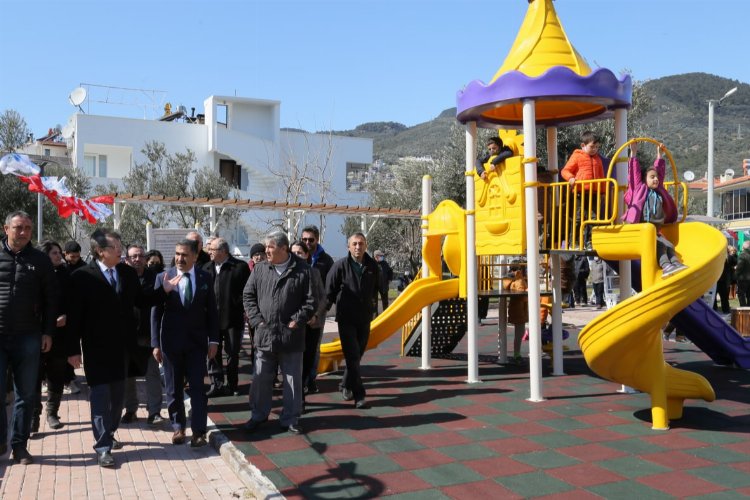 Edremit’te Aşık Veysel Parkı açıldı -