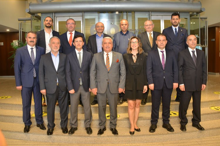 Ege Zeytin ve Zeytinyağı İhracatçıları Davut Er ile devam dedi -