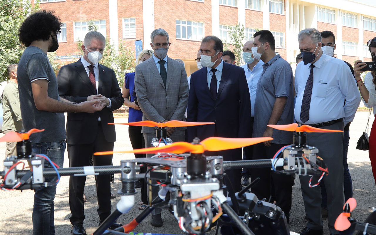 Gaziantep’te Teknofest öğrencilerine İHA eğitimi