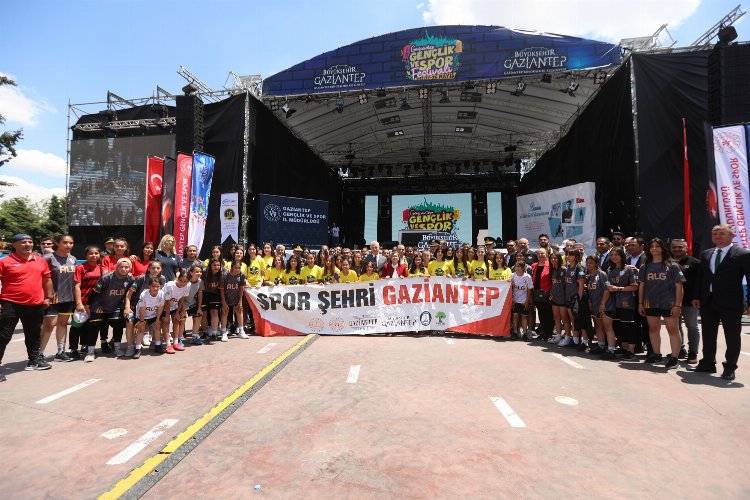 Gaziantep'te yetenekli sporcular ilgili branşlara yönlendirilecek -