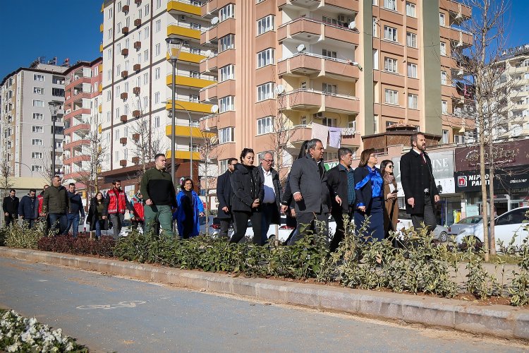 GAZİRAY Tüneli'nin üstü yeşilleniyor -