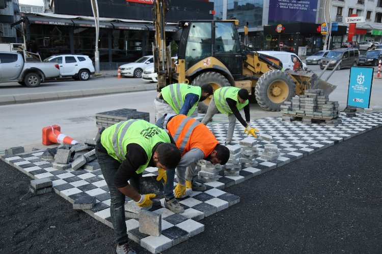 Gebze'de geniş kaldırım rahat trafik -