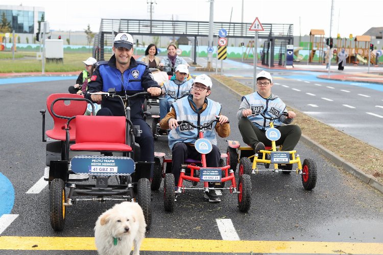 Gebze'de yeni Trafik Eğitim Merkezi'nin özel konukları -