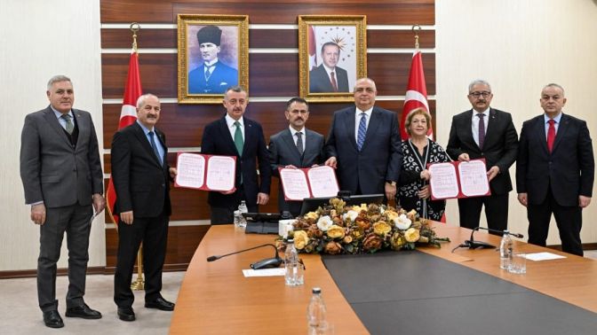 Gebzeli Hayırsever Mehmet Başaran ile Gülseren Kirmani’den Eğitime Katkı