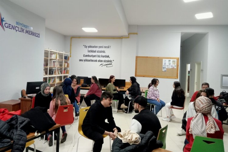 Gençliğin kalbi bu merkezde atıyor -