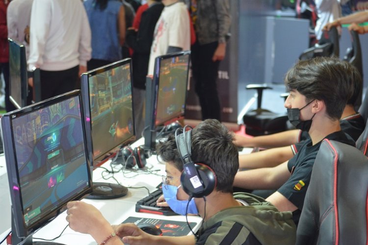 Gençler bayramda GameX'e koştu -