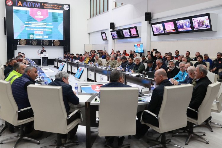 Gölcük Belediyesi'nden Bakanlara Hatay brifingi -