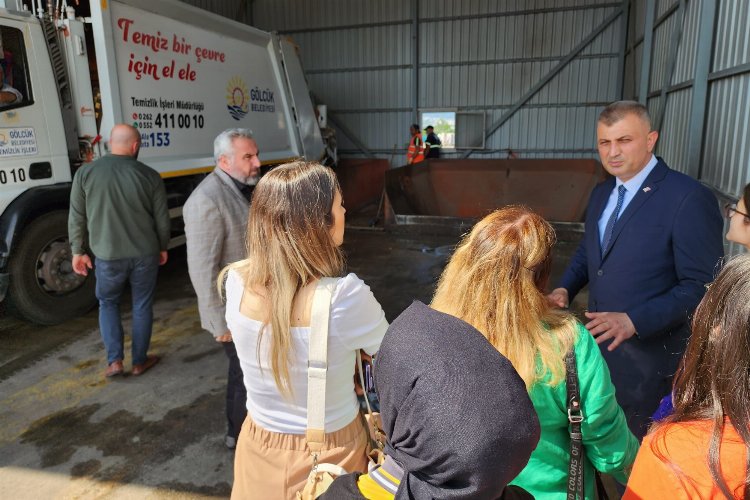 Gölcük'te 'Atık İstasyonu' sınıfa dönüştü -