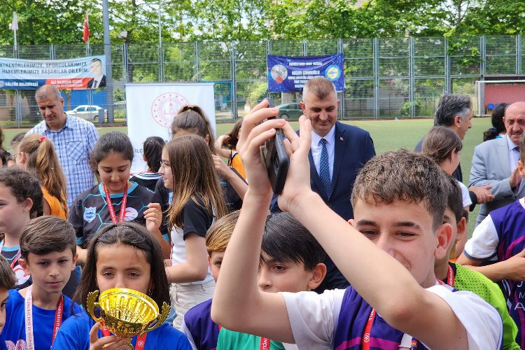 Gölcük'teki bahar kupası sahiplerini buldu -