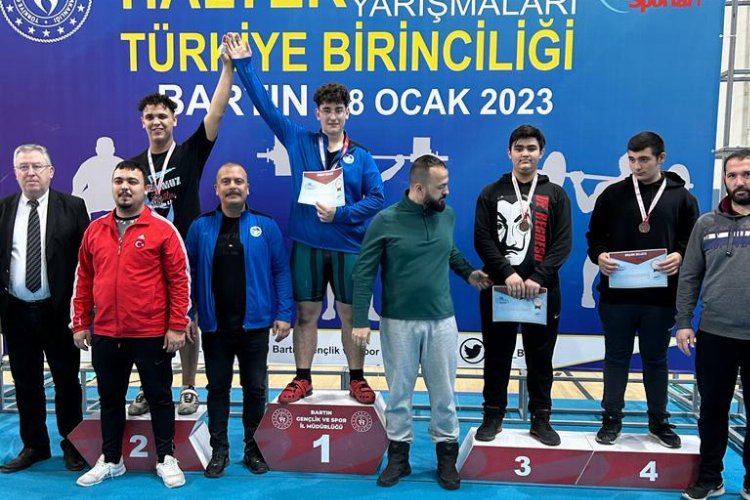 Halterde Türkiye Şampiyonluğu Sakarya'nın -
