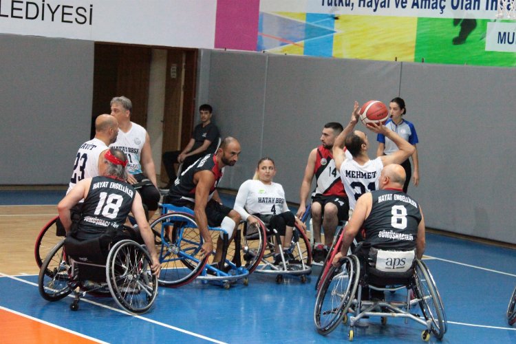 Hatay Büyükşehir'den farklı galibiyet -