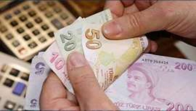 HER EMEKLİYE 200 TL