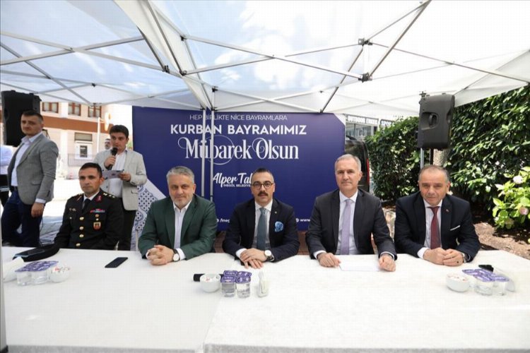 İnegöl protokolünden bayramlaşma töreni -