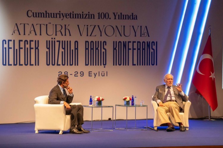 İş Bankası’nın Uluslararası Atatürk Konferansı devam ediyor -