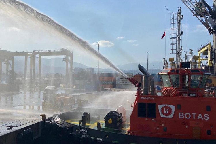 İskenderun'da soğutma çalışmaları sürüyor -