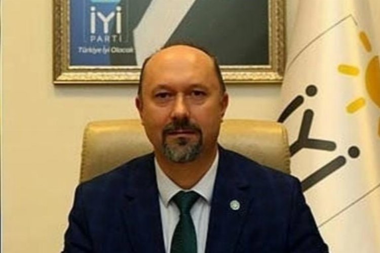 İYİ Parti Bursa bariyeri kaldırıp tabuları yıktı -
