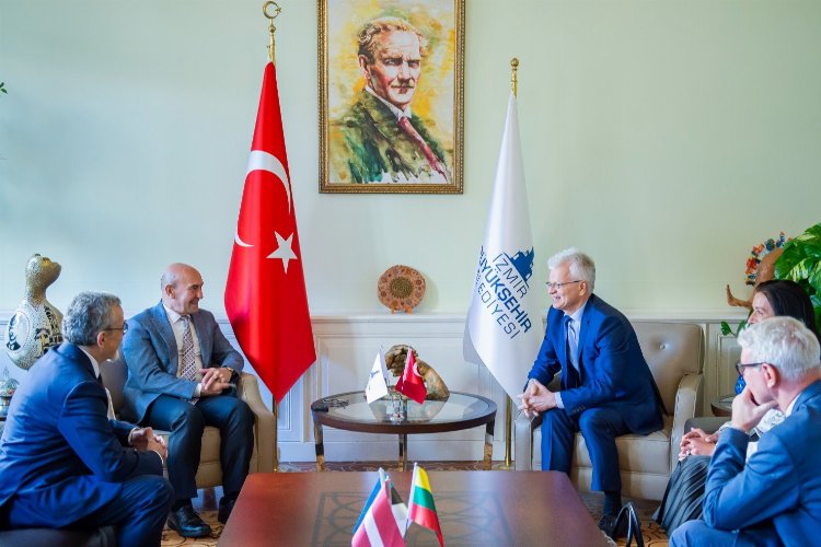 İzmir Büyükelçileri ağırladı -