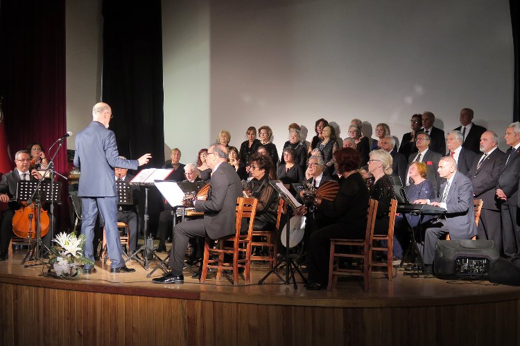 İzmir Foça'da yeni yıl konseri -