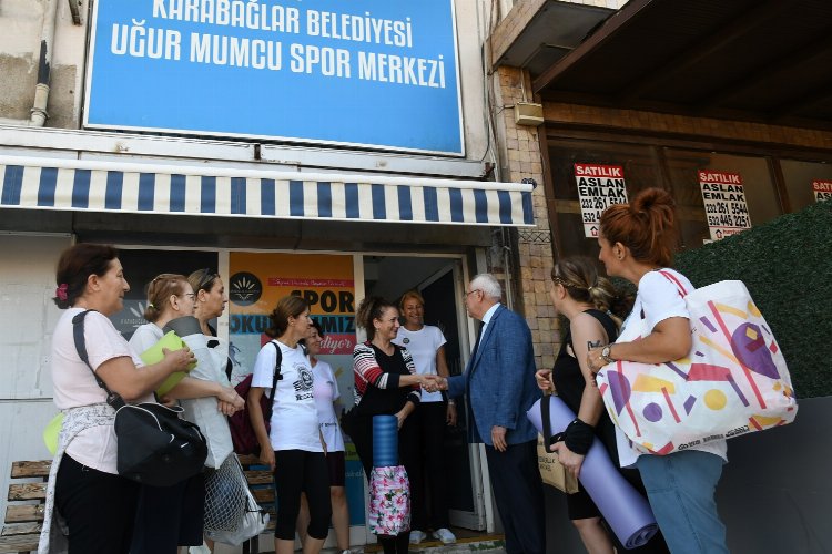 İzmir Karabağlar'da kadınlardan spor kurslarına yoğun ilgi -