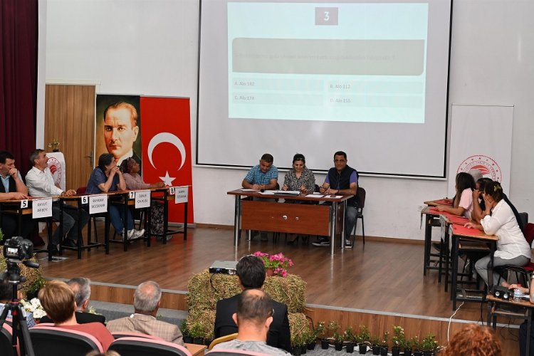 İzmir Selçuk'ta çiftçiler bilgilerini paylaştı -