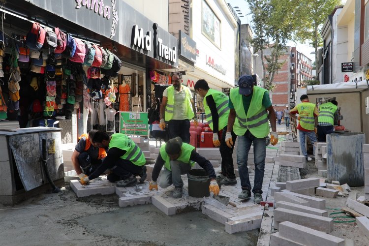 İzmit İstiklal'de mesai sürüyor -