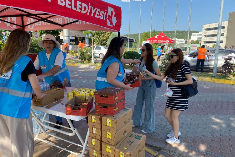 İzmit KPSS'de adayları yalnız bırakmadı -