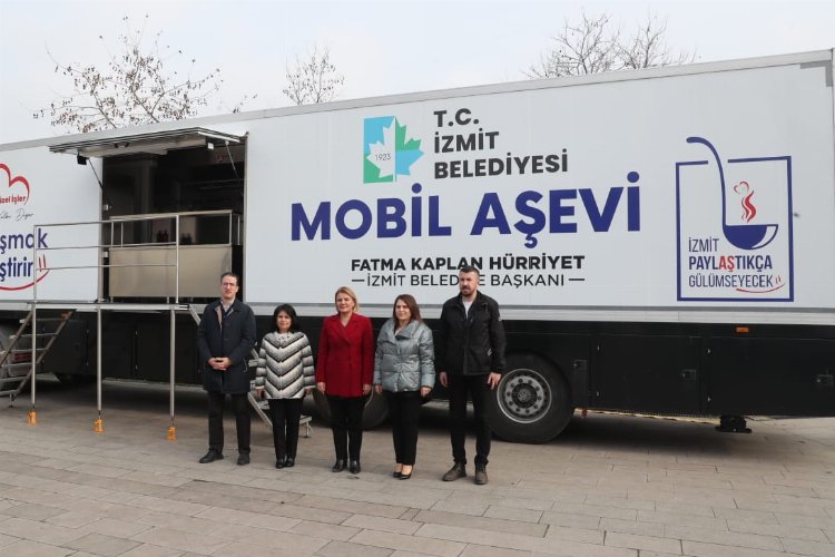 İzmit'te Mobil Aşevi'nden iftar hazırlığı -