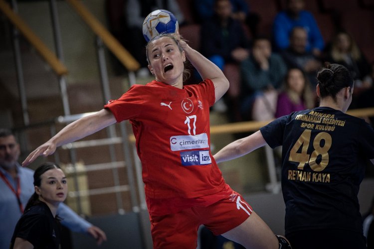 Kadınlar Türkiye Kupası'nda yarı finalistler belli oldu -
