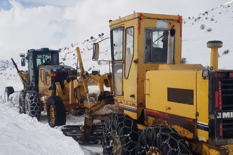Kayseri Büyükşehir'den kar seferberliği -