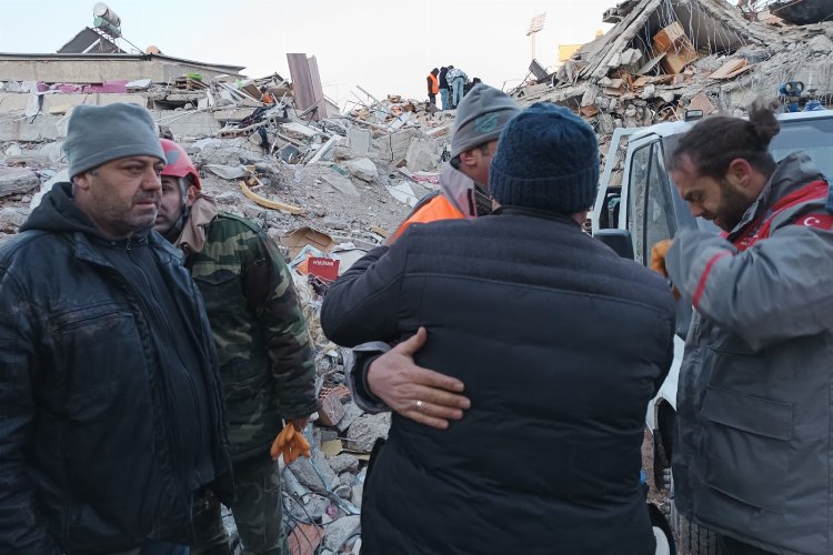 Kayseri Melikgazi depremzedeye umut oldu -