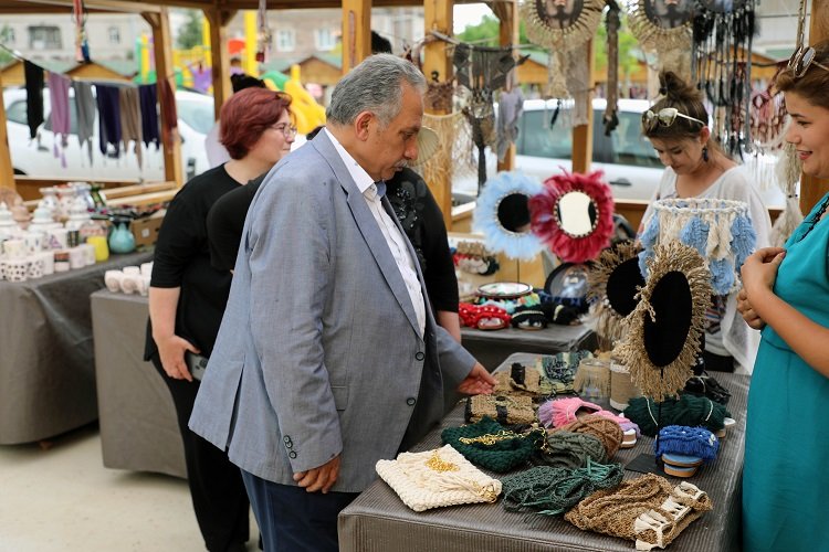 Kayseri Talas'ta marifetli eller görücüye çıkıyor -