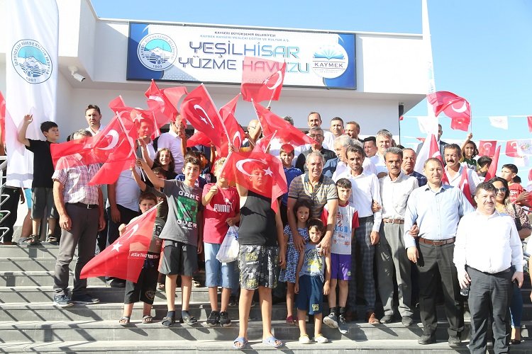 Kayseri Yeşilhisar'a yeni yüzme havuzu -