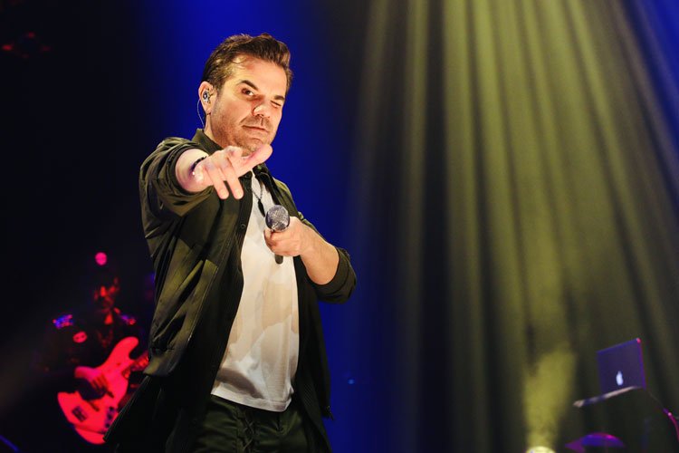 Kenan Doğulu Ankara'da gönülleri fethetti -