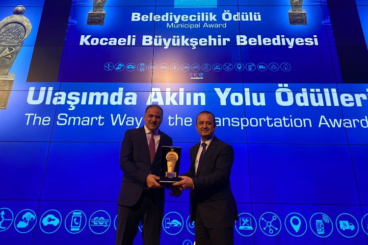 Kocaeli Büyükşehir’e iki yılda iki ulaşım ödülü -