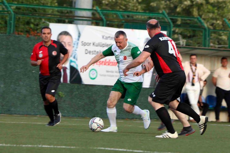 Kocaeli'de Başkan Büyükakın’dan futbol resitali -