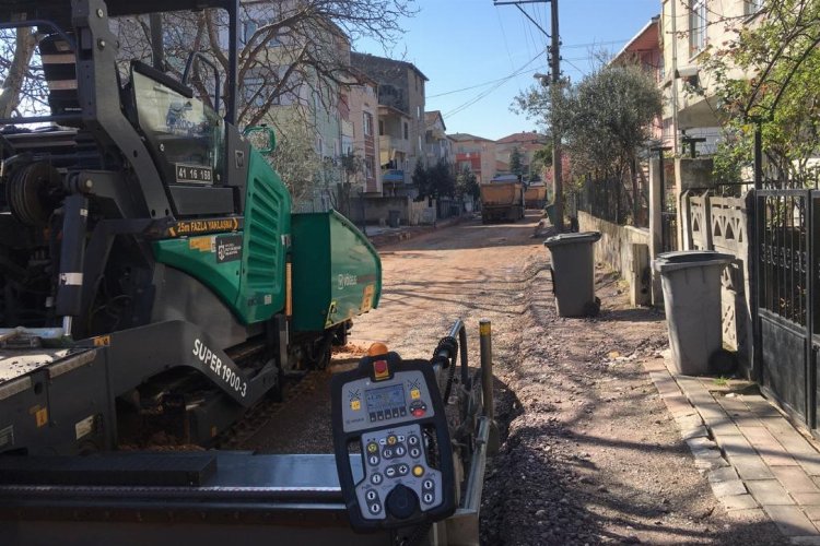 Kocaeli'de üstyapı çalışmalarıyla güvenli ulaşım -