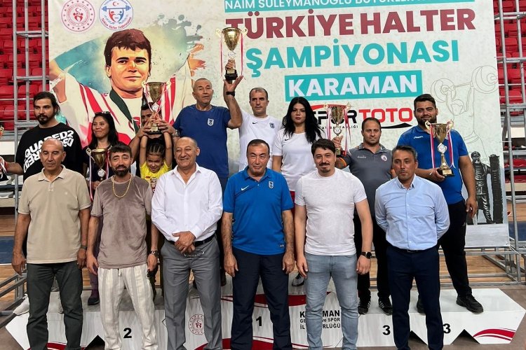 Kocaeli Kağıtspor halterde en iyi takımlardan biri -