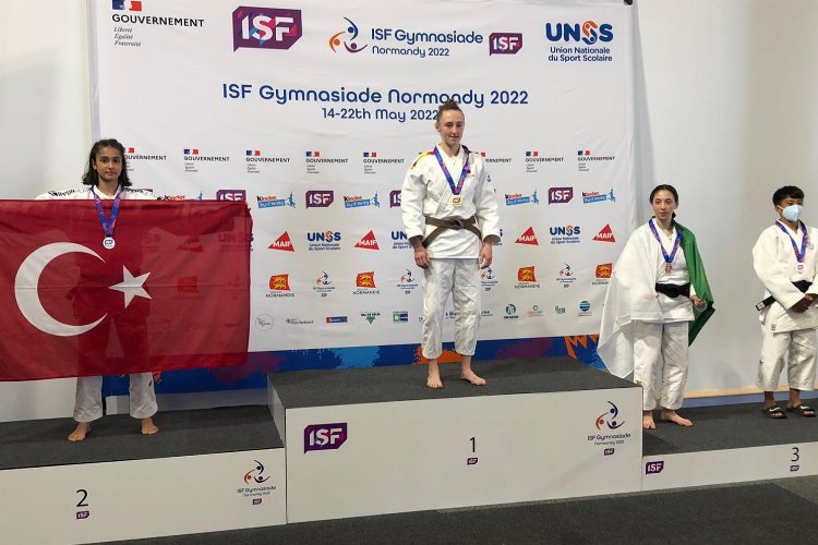 Kocaeli Kağıtsporlu Yıldız'a Fransa’dan gümüş madalya -