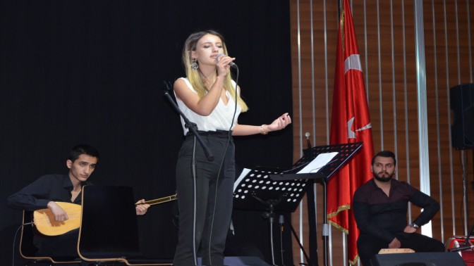 KOCAELİ ÜNİVERSİTESİ ÖĞRENCİSİ EBRU ÇATALBAŞ TRT’DE!