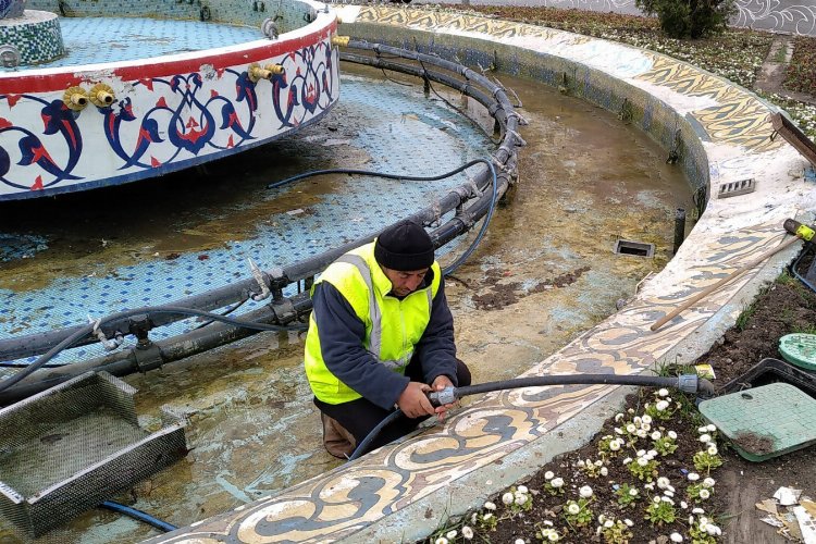 Kütahya’nın simgesi Vazo’da temizlik çalışması -