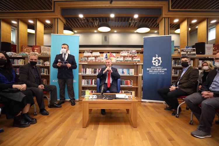 ‘’Kütüphanelerin ışığı sönmezse, memleketin ışığı da sönmez’’ -