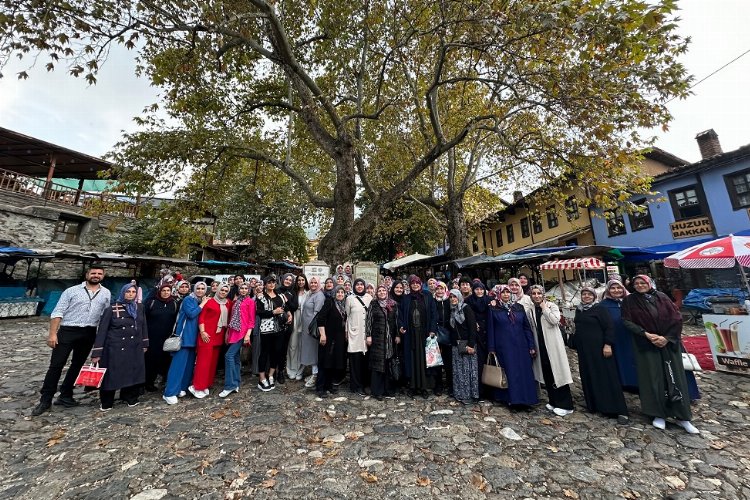 Kütahyalı Evliya Çelebi'nin torunlarına Bursa gezisi -