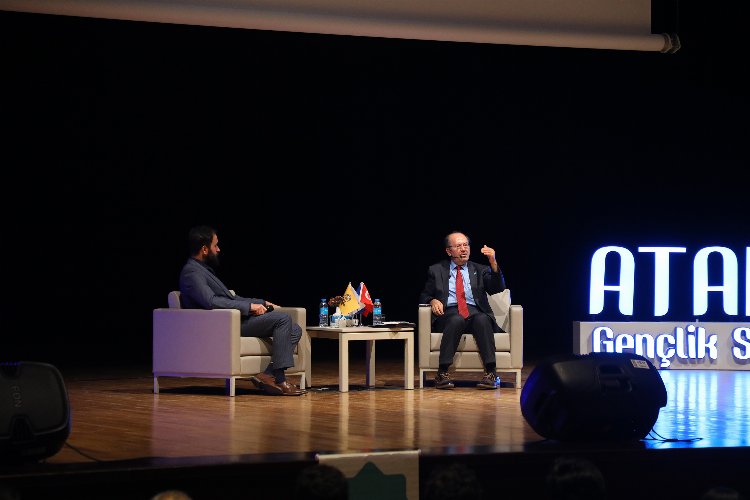 Lise Medeniyet Akademisi'nde Yusuf Kaplan zamanı -