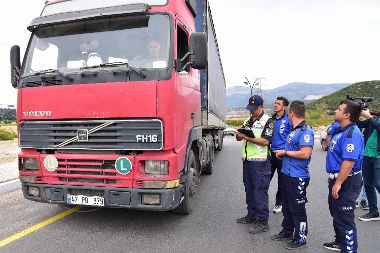 Manisa Büyükşehir ve Jandarma Trafik’ten ortak denetim -