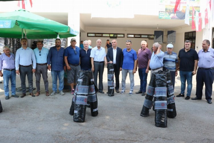 Manisa'da üzüm üreticilerine destek sürüyor -