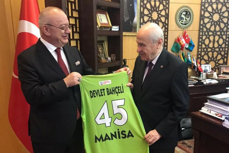 Manisa'dan Bahçeli'ye 45 numaralı forma -