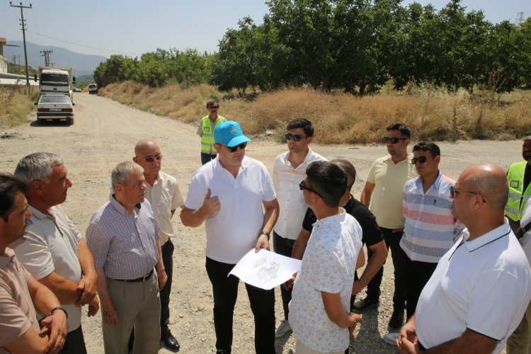 Manisa Demirci'de üstyapı çalışmaları başladı -