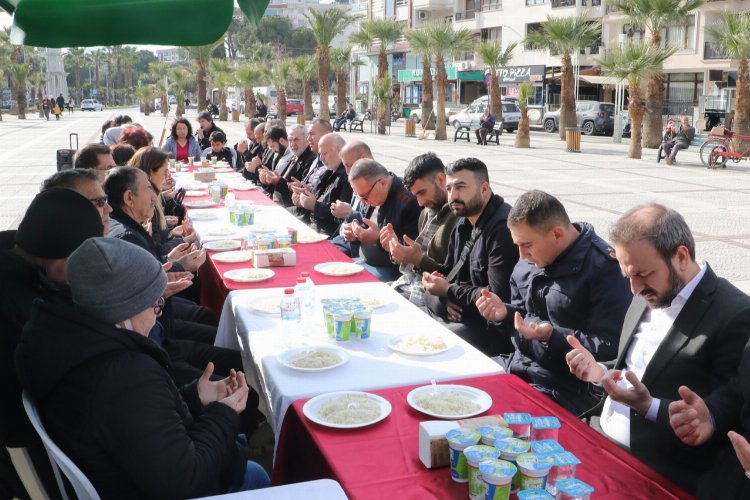 Manisa şehitlerini unutmuyor -